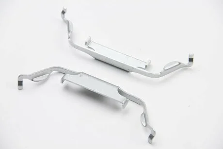 Монтажный к-кт тормозных колодок перед BMW 5/X5/X3 97-11 SEINSA AUTOFREN D42899A