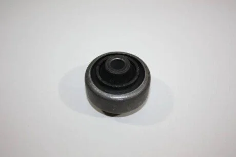 С/блок перед.важеля зад. Ford Mondeo 1.6-2.5 95- AUTOMEGA 110003410