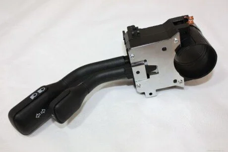 Включатель поворотов AUTOMEGA 150050610
