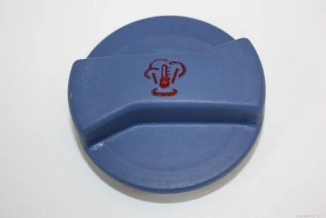 Корок компенсаційного бачка VW Golf IV 96- AUTOMEGA 160055510