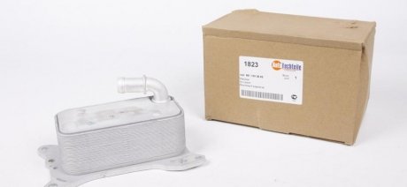Радиатор масляный MB Sprinter OM651 (теплообменник)) AUTOTECHTEILE 100 1823 (фото 1)