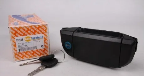 Ручка передньої двері зовнішня T4 91>03 Л. AUTOTECHTEILE 383 7005 (фото 1)