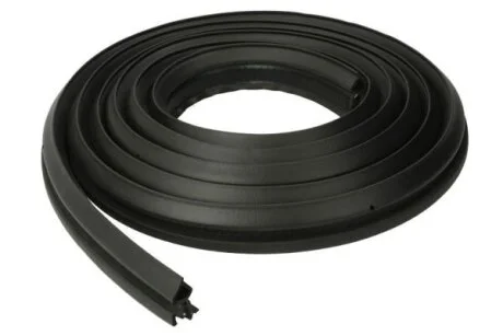 Ущільнювач кришки багажника Седан FORD FOCUS III 07.10-04.18 BLIC 5703042536507P