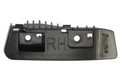 Кріплення бампера задн Прав (пластик) TESLA MODEL 3 01.17-08.23 BLIC 6508-06-7703934P