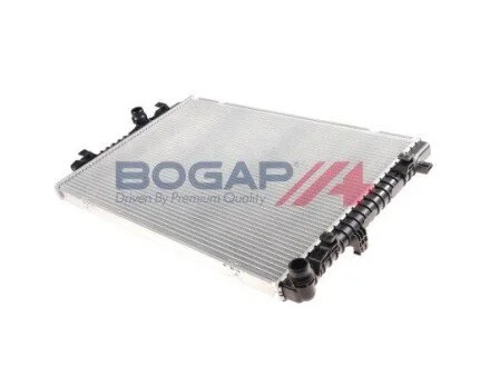 Радіатор системи охолодження 5Q0121251EN VAG BOGAP A4210102 (фото 1)