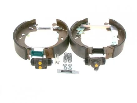 Гальмівні колодки (набір) BOSCH 0204114103