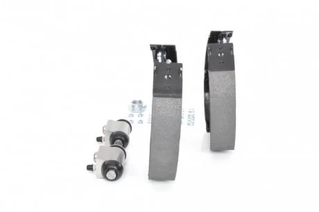 Комплект бараб.колодки+циліндр BOSCH 0 204 114 605