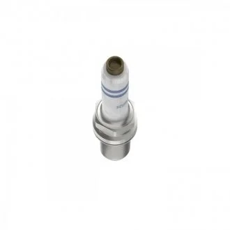 Свеча зажигания FQ5NPP332S BOSCH 0 241 245 673