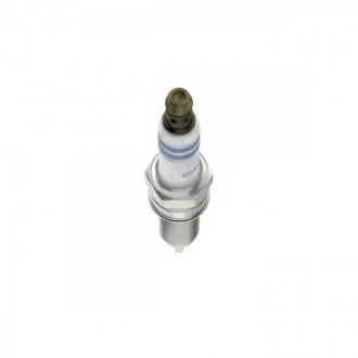 Свічка YR7SII3520X ACURA/HONDA RLX/TLXCRV/Civic/Pilot \'\'1.8-3.5 \'\'08>> - кратн. 10 шт BOSCH 0 242 135 557