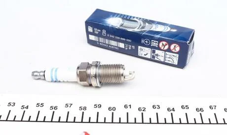 Свеча зажигания FQR 8 LEU 2 BOSCH 0 242 229 699