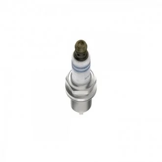 Свеча зажигания FR 8 SPP 332 BOSCH 0 242 229 708