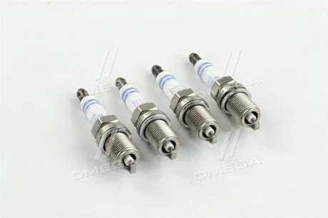 Комплект свеч (цена за 4шт.) BOSCH 0 242 240 860