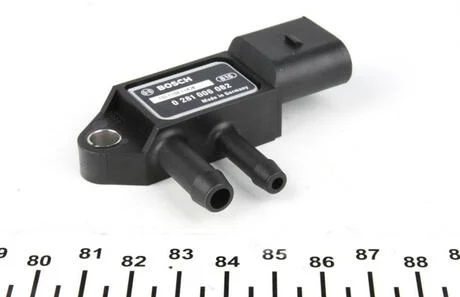 Датчик давления выхлопных газов VW Caddy/T5/Crafter 1.6/2.0TDi 09- BOSCH 0 281 006 082 (фото 1)