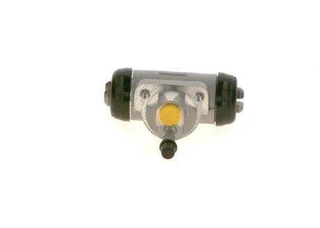 NISSAN Тормозной цилиндр задний Terrano, Pick Up BOSCH 0986475758