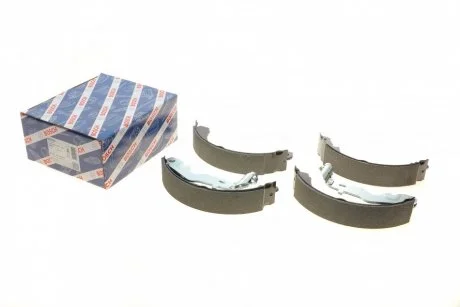 Тормозные колодки барабанные BOSCH 0 986 487 774