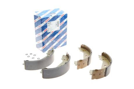Тормозные колодки, барабанные BOSCH 0 986 487 835