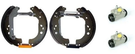 Гальмівні колодки (набір) BREMBO K24071 (фото 1)