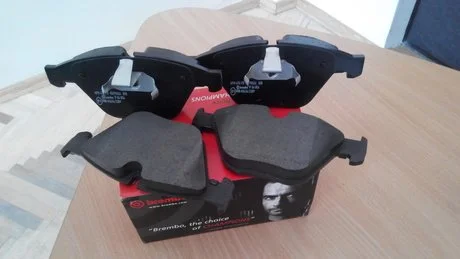 Колодка торм. диск. BMW 3 (E90), 5 (E60) передн. BREMBO P06 054