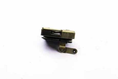 Замок двери роздв Transit 86>00 (собачка) BSG BSG 30-975-004
