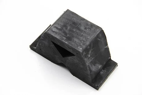 Фото 1 - відбійник ресори задньої Sprinter/LT BSG BSG 60-700-077 Відбійник ресори задньої Sprinter/LT BSG BSG 60-700-077 (фото 1)