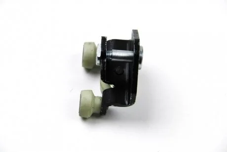 Ролик дверей MB 207-410 середн. (к-кт) BSG BSG 60-975-020