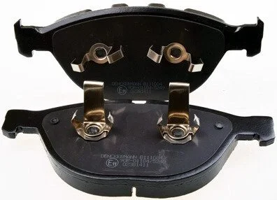 Тормозные колодки дисковые перед.BMW 535d/745-760 02- Denckermann B111034