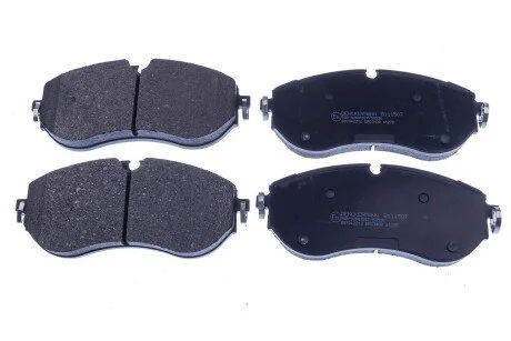 KLOCKI HAM PRZOD Denckermann B111507