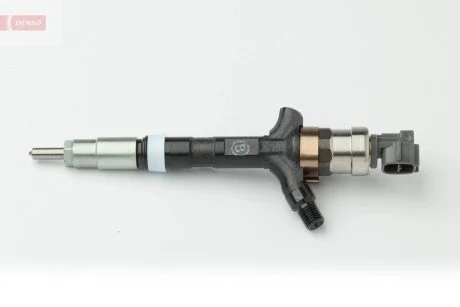Форсунка топливная DENSO DCRI100640