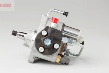 Паливний насос common rail DENSO DCRP300370