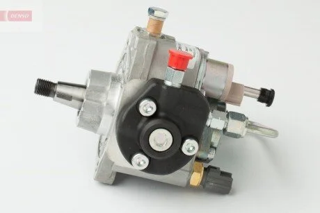 Паливний насос common rail DENSO DCRP300500