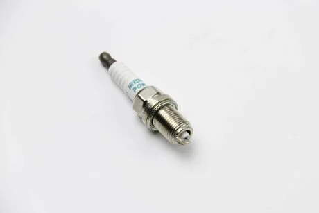 Свеча зажигания DENSO IK20