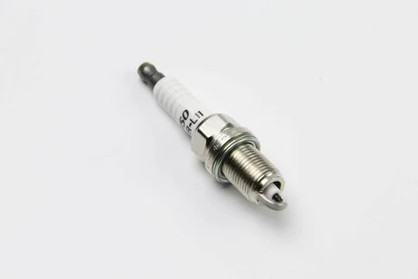 Свеча зажигания Audi/BMW/Citroen/ Daewoo/Peugeot/MB/ Skoda/VW/Chevrolet DENSO KJ14CR-L11