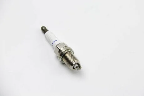 Свеча зажигания MB/Opel/Hyundai/Honda/Kia/Subaru DENSO PK16PRL11