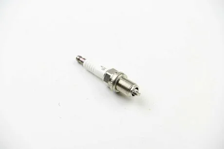 Свічка запалювання 5016 DENSO Q16PR-U11