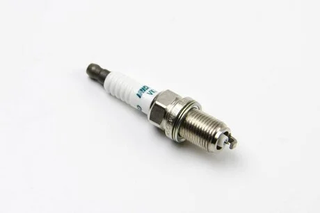 Свеча зажигания Audi/Ford/Opel/Peugeot/Renault/Skoda/VW/Porsche/ DENSO VK22