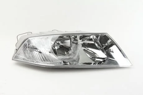 Фара автомобильная DEPO 665-1113R-LD-EM