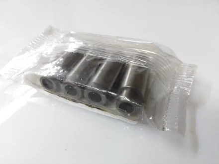 Напрямна втулка клапана впускного випускного FRECCIA 11398