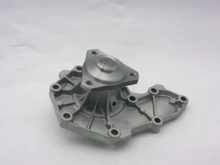 Насос водяной двигателя GMB GWR-06A