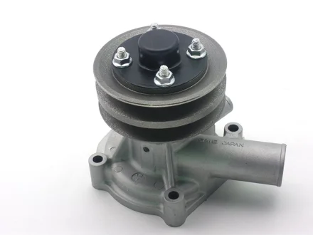 Насос водяной двигателя GMB GWSU11A (фото 1)