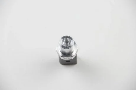 Пневматичний вимикач AC HELLA 6ZL 351 028-401