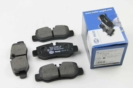 Колодки тормозные зад V Class W447 HELLA 8DB 355 021-761