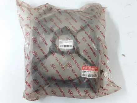 Дифузор вентилятора радіатора 1.6i G4ED,1.4i G4EE KIA RIO 06-09 Hyundai/Kia/Mobis 253501G100