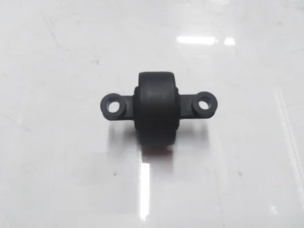 Сайлентблок рычага Hyundai/Kia/Mobis 552742s800