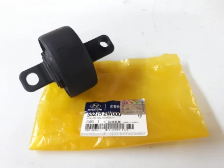 Сайлентблок рычага Hyundai/Kia/Mobis 552752W000 (фото 1)