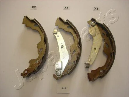 CITROEN Щеки тормозные C1,Opel Agila,Suzuki Swift,Toyota Yaris JAPANPARTS GF-212AF