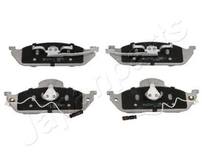 Колодки гальмівні (передні) MB M-class (W163) 98-05 (+датчик) JAPANPARTS PA-0535AF