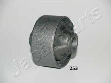 TOYOTA С/блок переднего рычага задн. Rav 4 III 06- JAPANPARTS RU-253