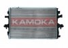 Радіатор охолодження VW T5 3.2 V6 (710x468x40) KAMOKA 7705164 (фото 2)