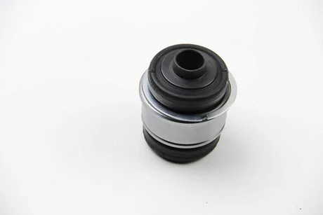 Сайлентблок BMW X5 (E53)/ 5 (E39/E60)/ 7 (E38/E65) "R "95>> LEMFORDER 13307 01