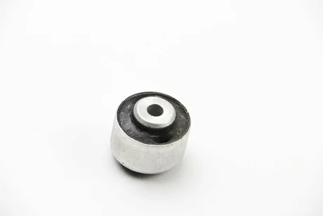 Сайлентблок AUDI A4/A6/A8 "F "94-"08 LEMFORDER 29318 01